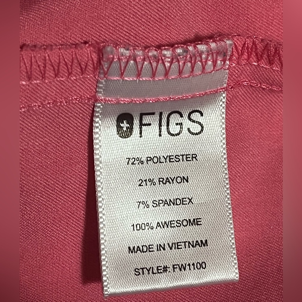 💗 FIGS Casma Three-Pocket Scrub Top Medium Limited Edition color-Neon Pink EUC - Picture 9 of 15